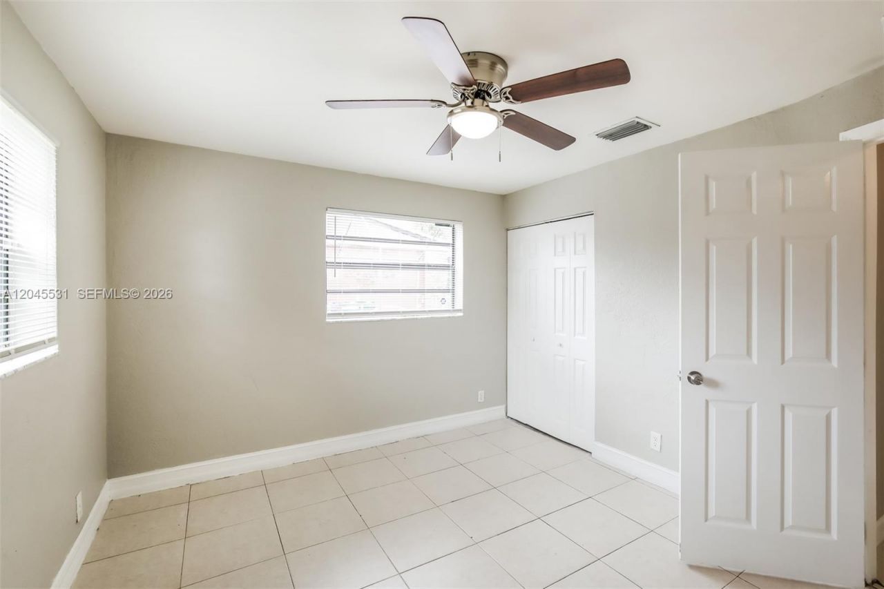 4951 SW 16th St, Plantation, FL 33317 Photo