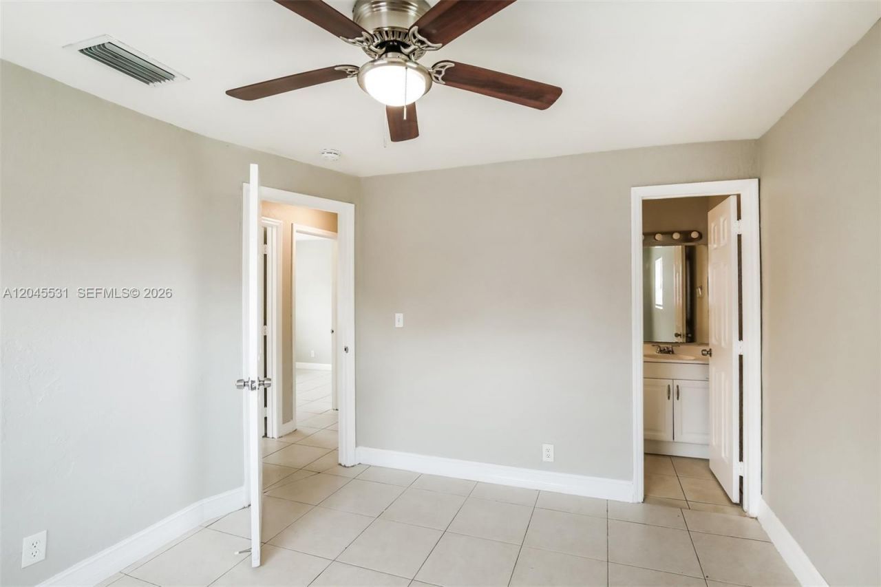 4951 SW 16th St, Plantation, FL 33317 Photo
