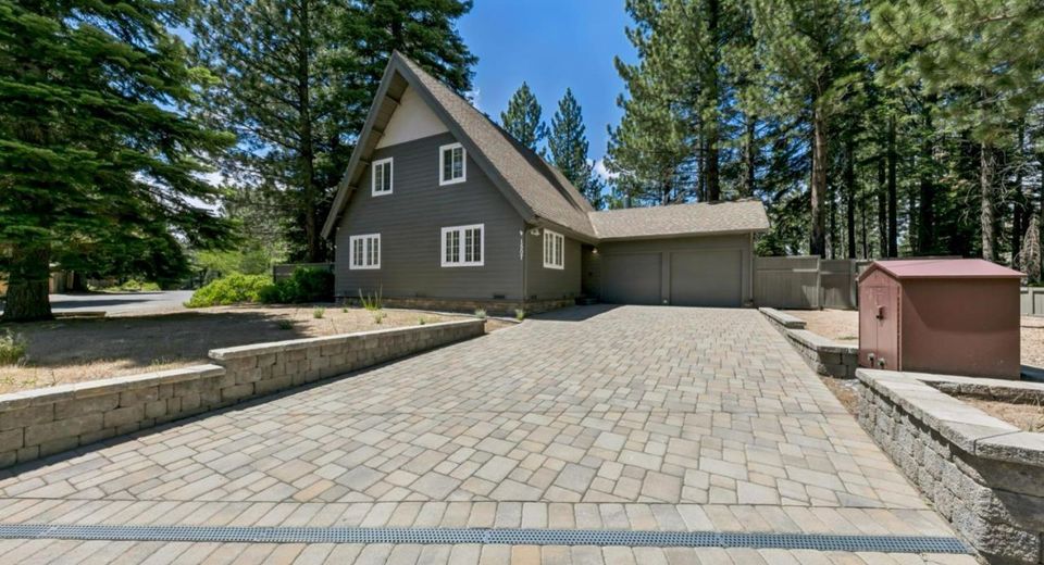 1507 Pioneer Trail, South Lake Tahoe, CA 96150 Photo