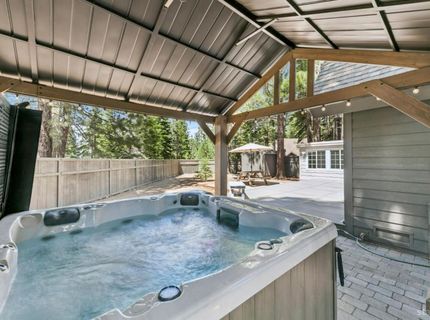 1507 Pioneer Trail, South Lake Tahoe, CA 96150 Photo