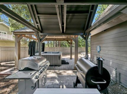 1507 Pioneer Trail, South Lake Tahoe, CA 96150 Photo