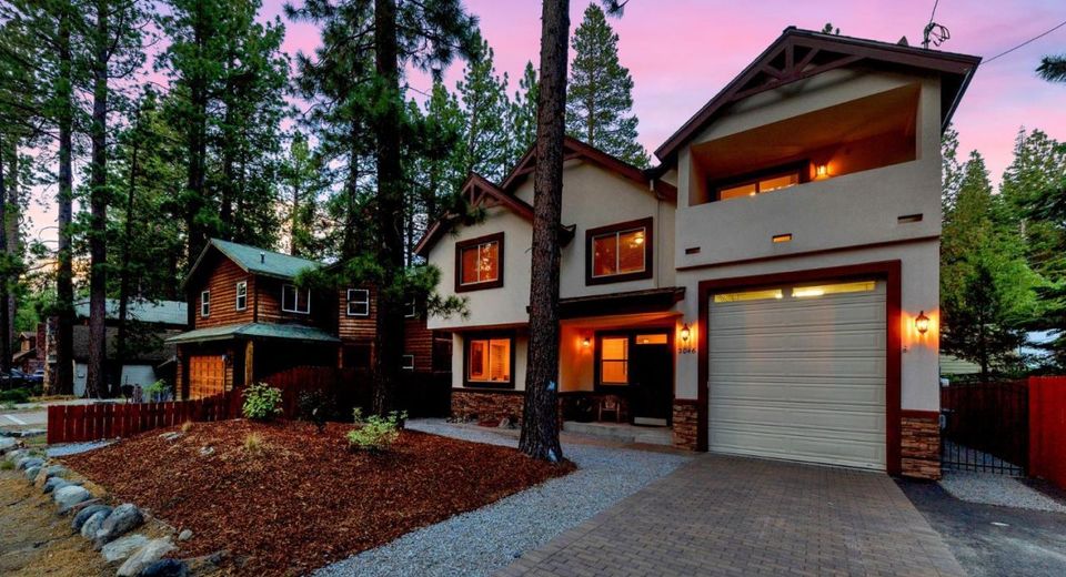 2046 Lukins Way, South Lake Tahoe, CA 96150 Photo