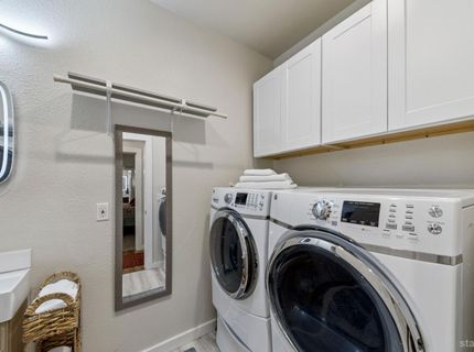 2046 Lukins Way, South Lake Tahoe, CA 96150 Photo
