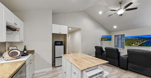 2046 Lukins Way, South Lake Tahoe, CA 96150 Photo