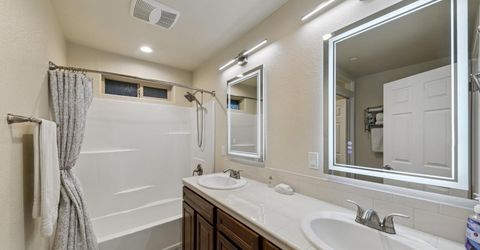 2046 Lukins Way, South Lake Tahoe, CA 96150 Photo