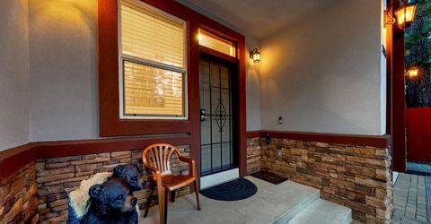 2046 Lukins Way, South Lake Tahoe, CA 96150 Photo