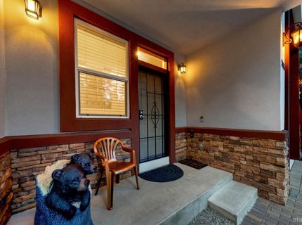 2046 Lukins Way, South Lake Tahoe, CA 96150 Photo