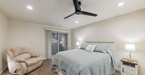 2046 Lukins Way, South Lake Tahoe, CA 96150 Photo