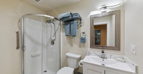 2046 Lukins Way, South Lake Tahoe, CA 96150 Photo