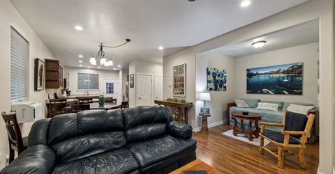 2046 Lukins Way, South Lake Tahoe, CA 96150 Photo