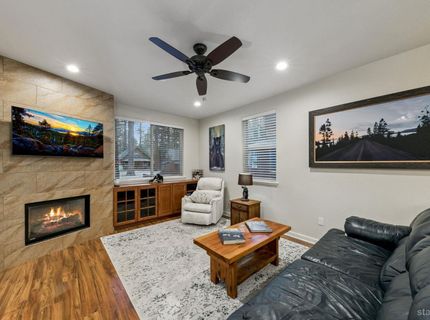 2046 Lukins Way, South Lake Tahoe, CA 96150 Photo