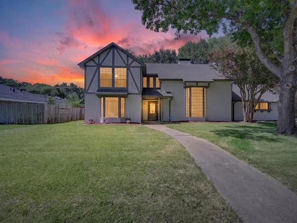 344 Woodbrook Drive, DeSoto, TX 75115
