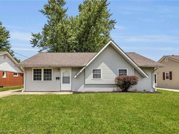 4133 Brockley Avenue , Sheffield Lake, OH 44054