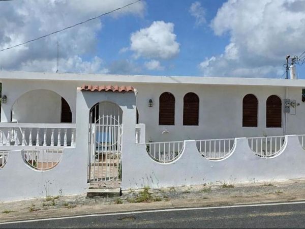 PR 922 KM 0.4 BO. COLLORES , LAS PIEDRAS, PR 00771