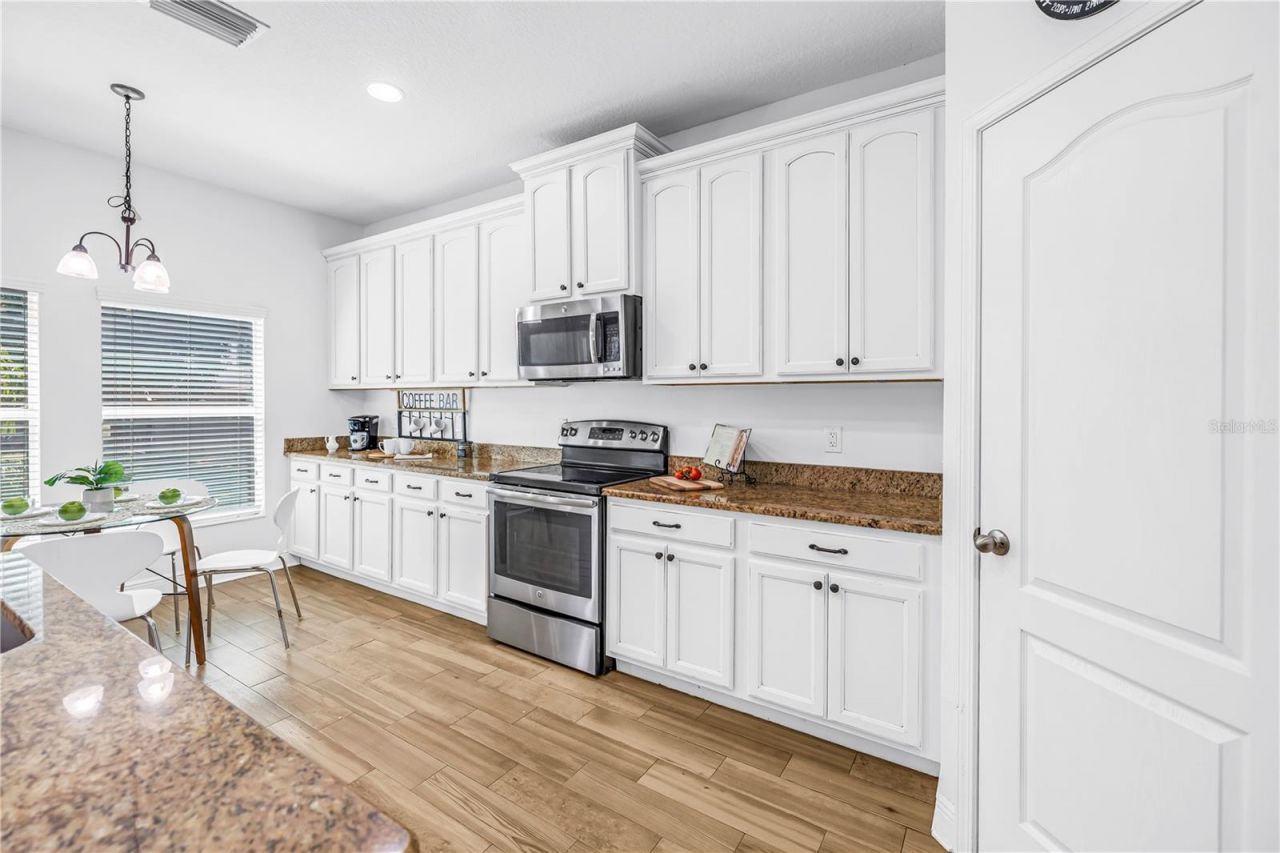 1133 14th Street N, Saint Petersburg, FL 33705 Photo