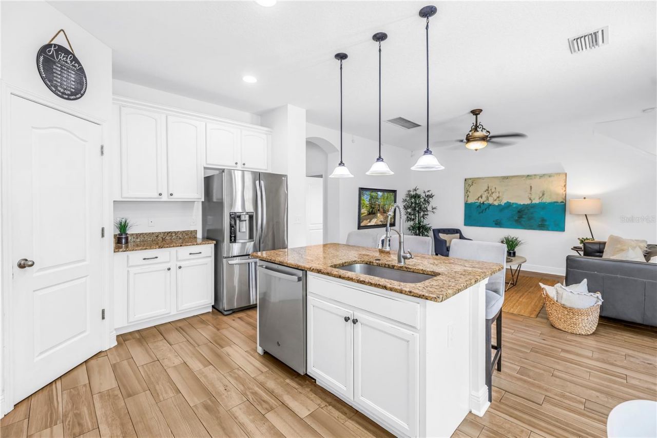 1133 14th Street N, Saint Petersburg, FL 33705 Photo