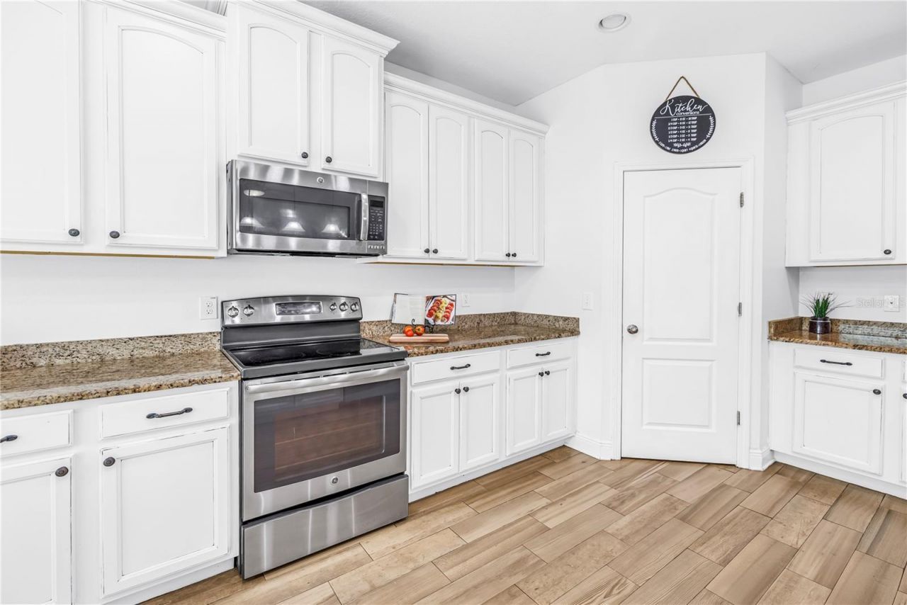 1133 14th Street N, Saint Petersburg, FL 33705 Photo