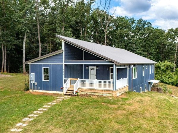 8905 SHADE TREE LN, BROADWAY, VA 22815