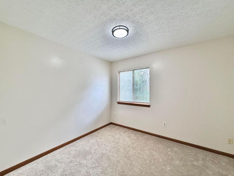 916 Lateglow Court, Newark, OH 43055 Photo 24