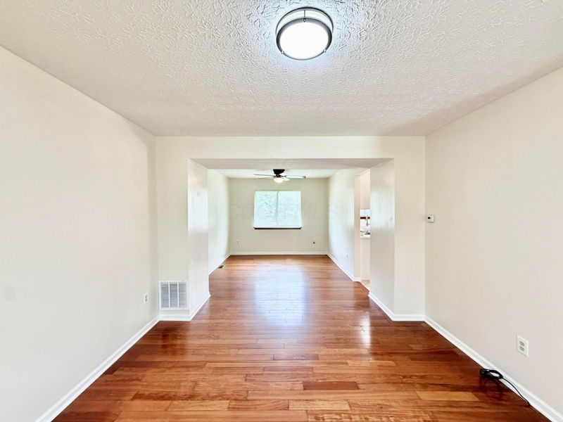 916 Lateglow Court, Newark, OH 43055 Photo 7
