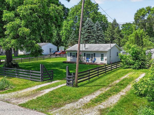 6143 Porter Avenue, East Lansing, MI 48823