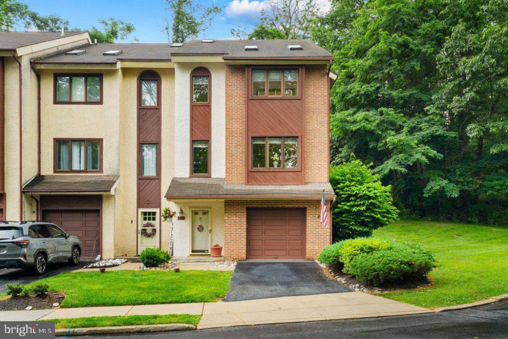 300 WESTBRIAR DRIVE , MEDIA, PA 19063
