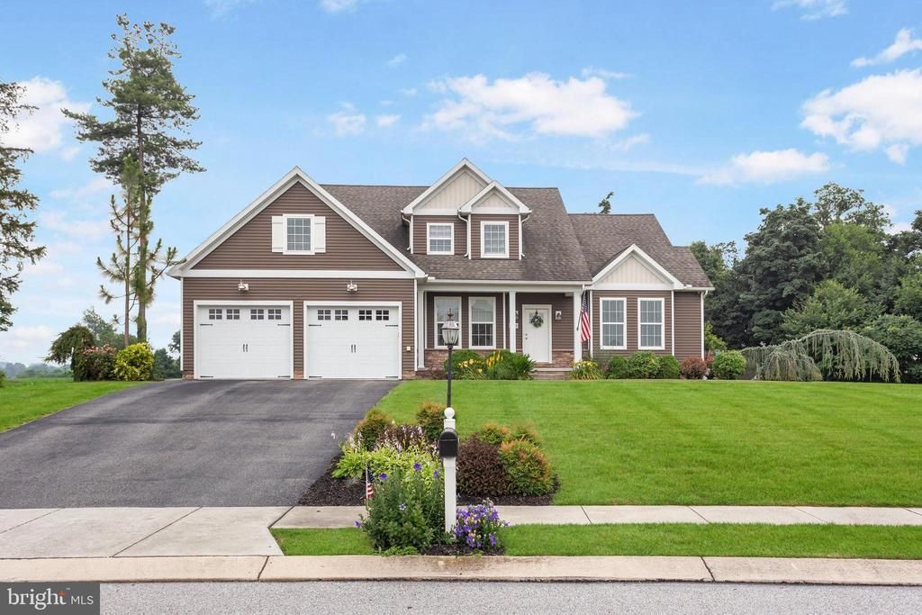 7660 GREEN RIDGE LANE, ABBOTTSTOWN, PA 17301