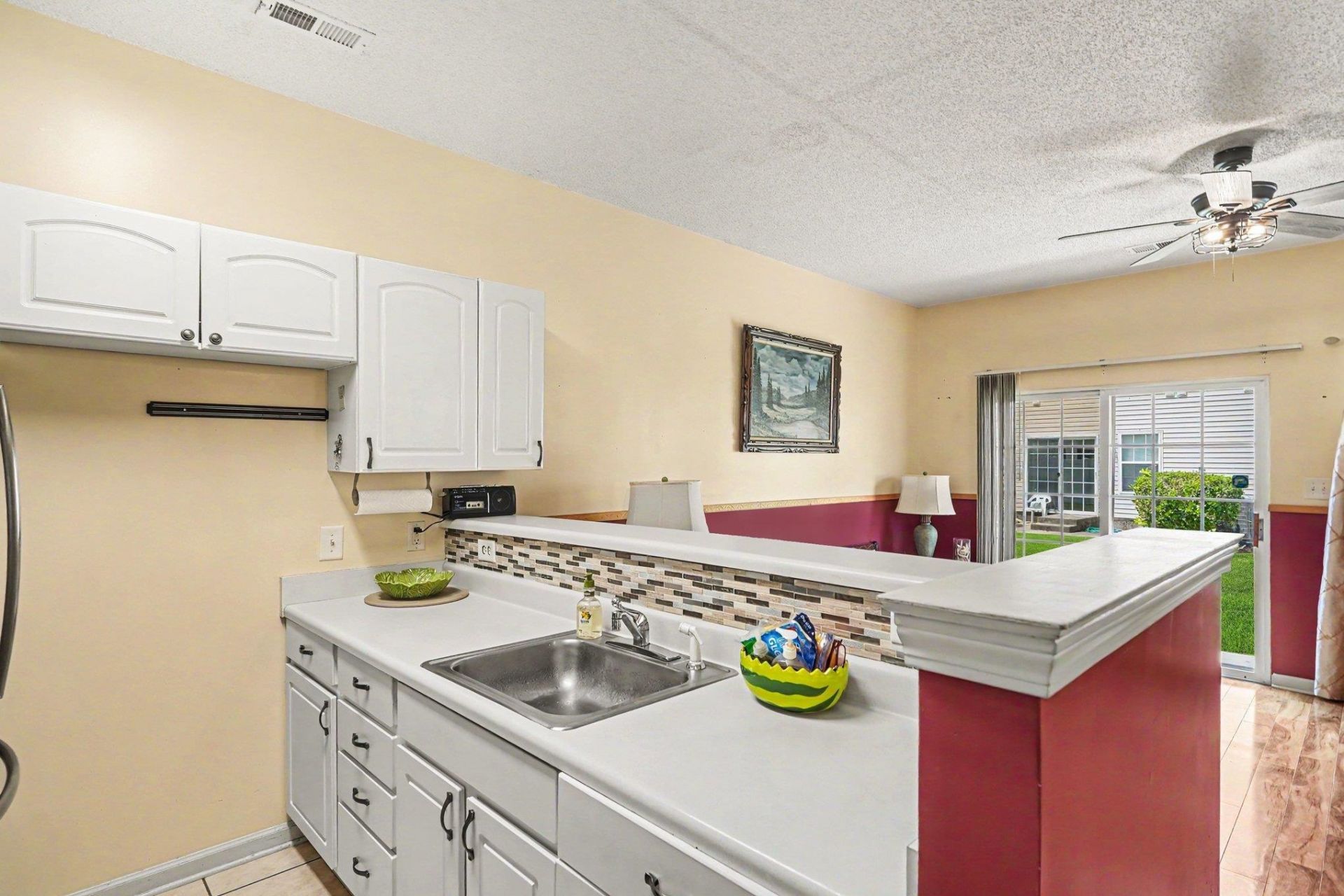 505 Beach Walk Pl. Photo 10