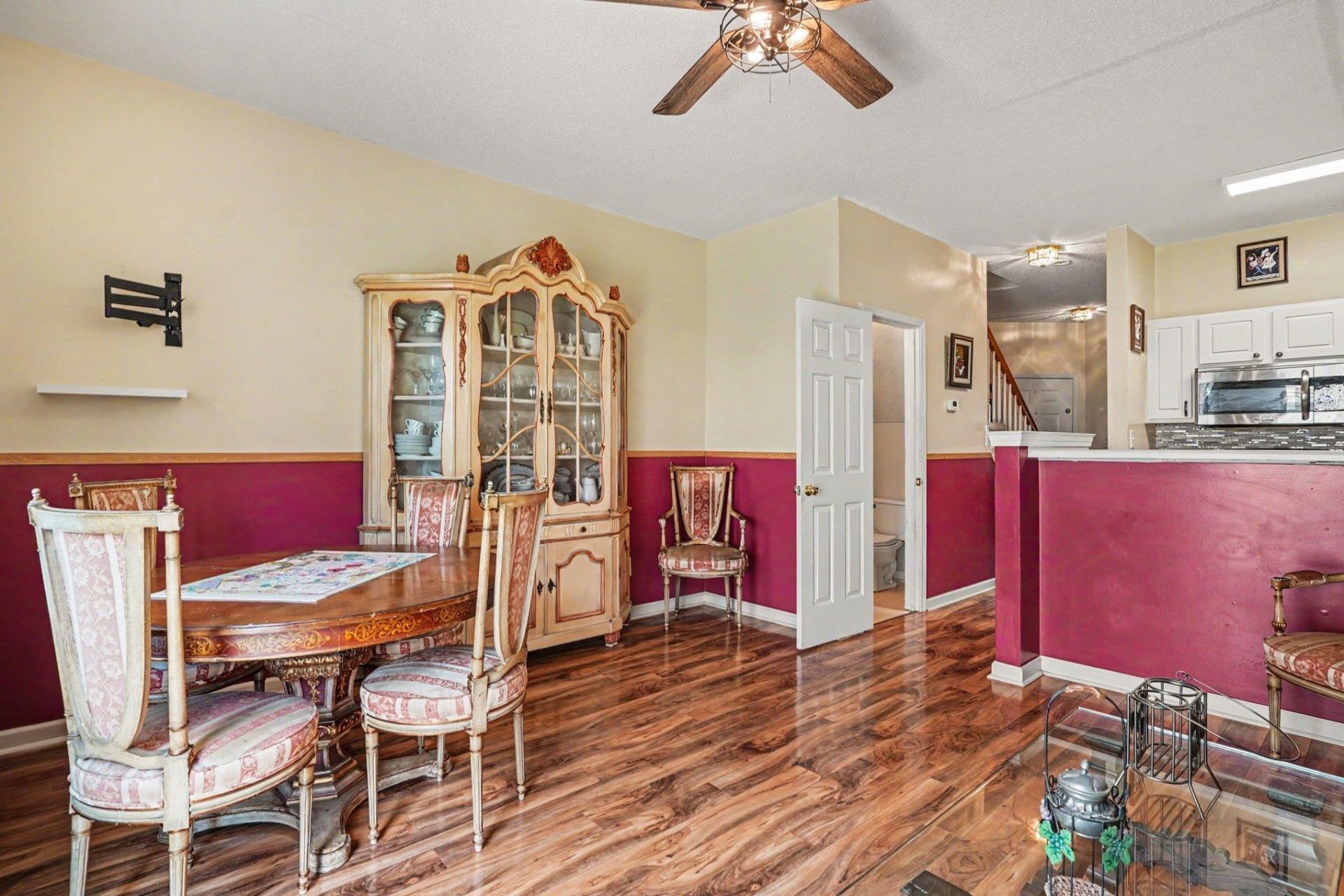 505 Beach Walk Pl. Photo 8
