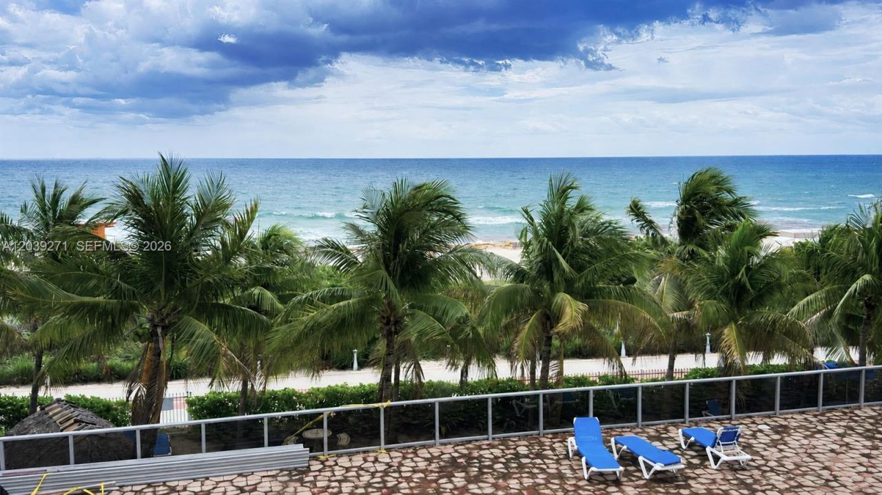 6039 Collins Ave, Unit 401, Miami Beach, FL 33140 Photo