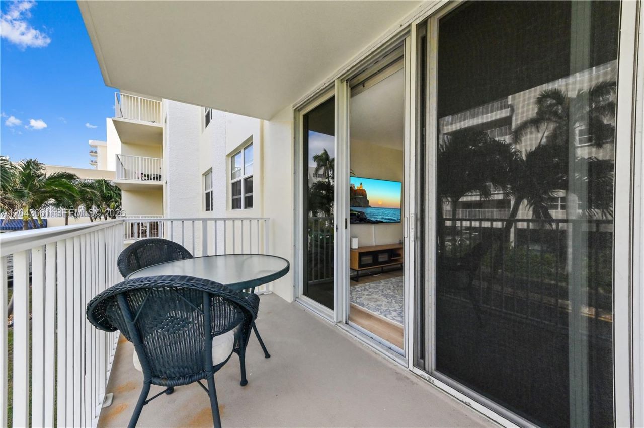 3540 S Ocean Blvd , Unit 212, South Palm Beach, FL 33480 Photo