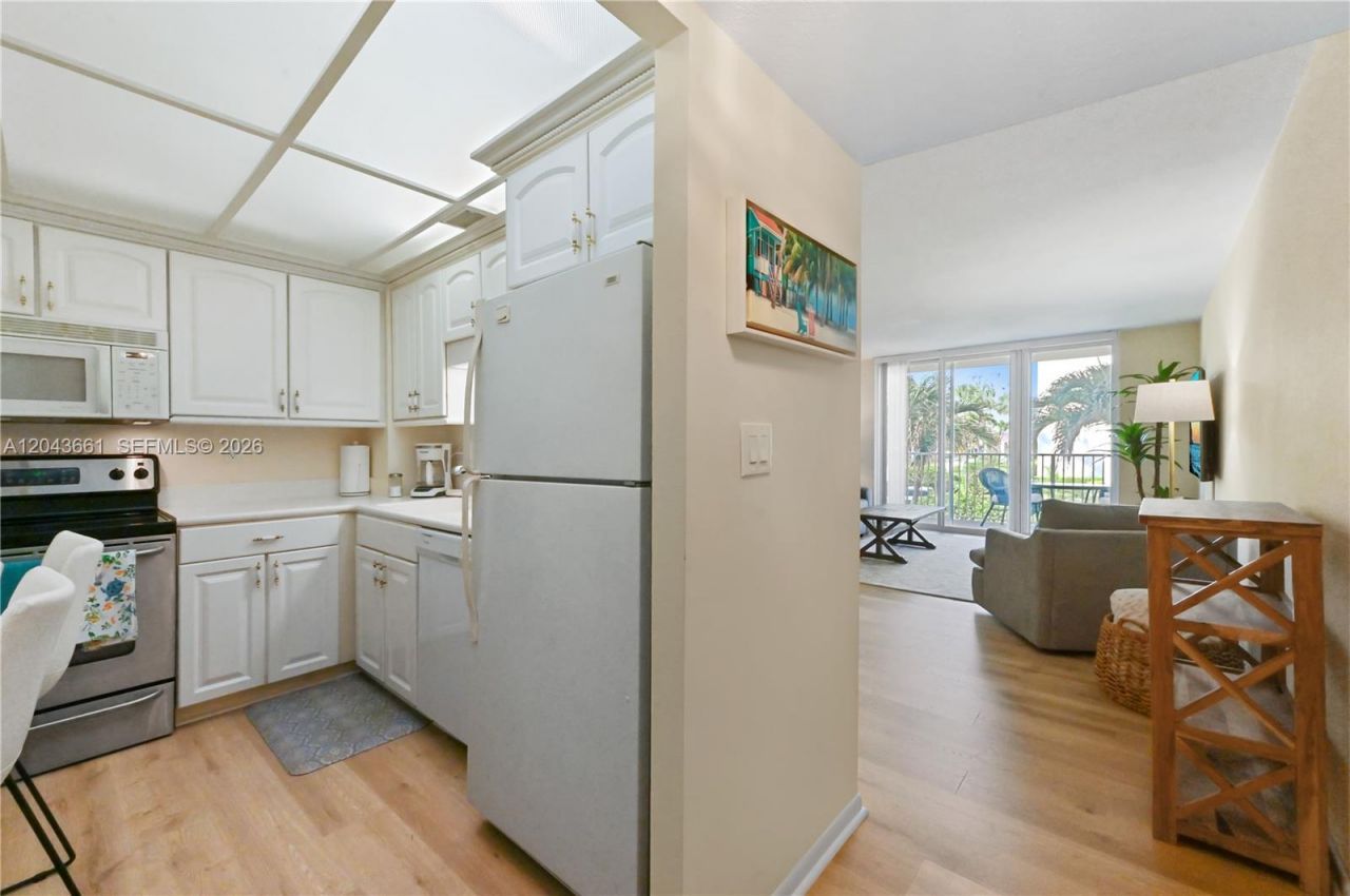 3540 S Ocean Blvd , Unit 212, South Palm Beach, FL 33480 Photo