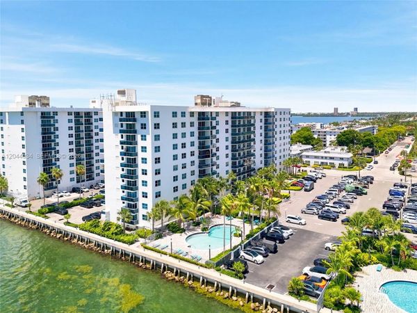 7501 E Treasure Dr , Unit 2S, North Bay Village, FL 33141