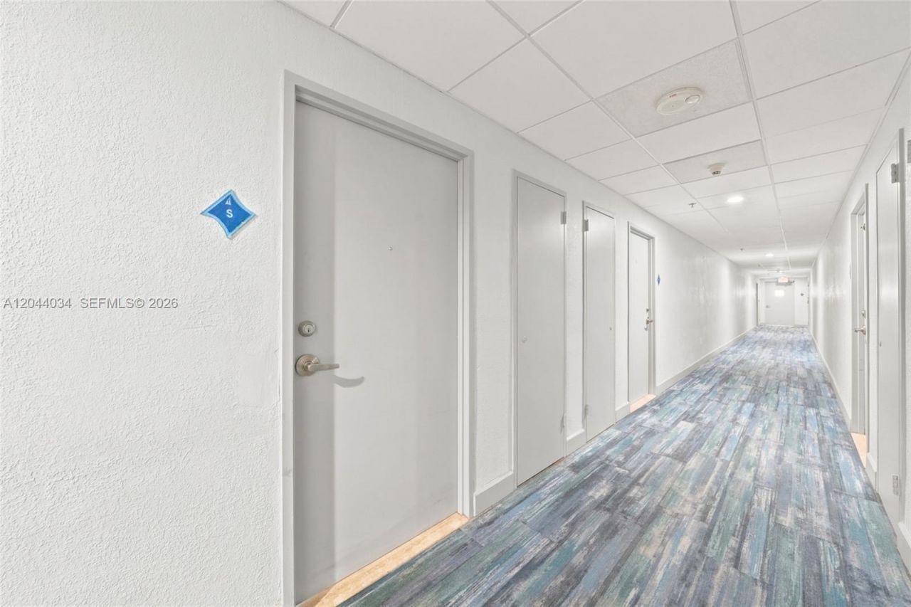 7501 E Treasure Dr , Unit 2S, North Bay Village, FL 33141 Photo