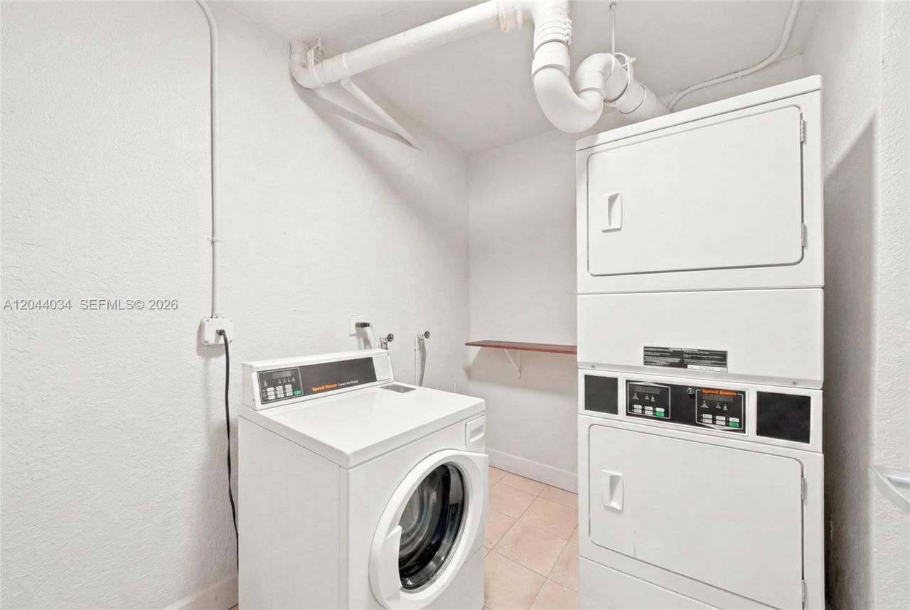 7501 E Treasure Dr , Unit 2S, North Bay Village, FL 33141 Photo