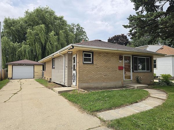 5863 S Hately AVENUE, Cudahy, WI 53110