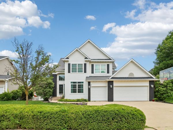 531 77th Street , West Des Moines, IA 50266
