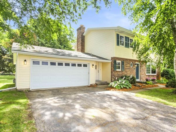514 Maunesha Drive, Marshall, WI 53559