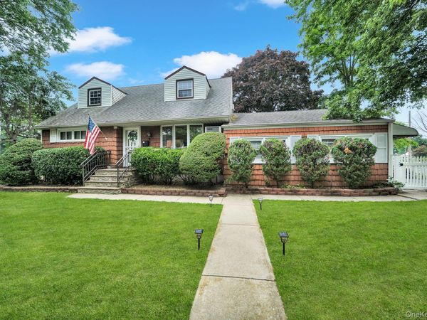 1582 Bellmore Road , North Bellmore, NY 11710