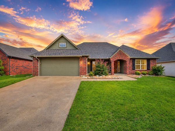 12318 E 69th Street North, Owasso, OK 74055