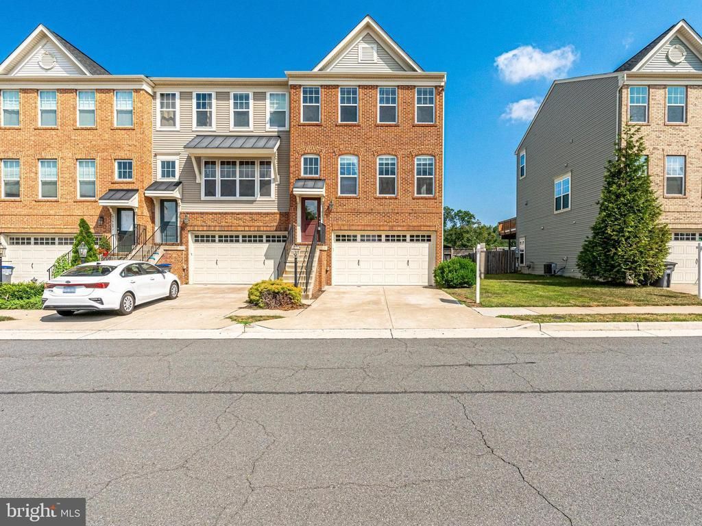 43472 Hopestone Terrace, Chantilly, VA 20152 Main Photo
