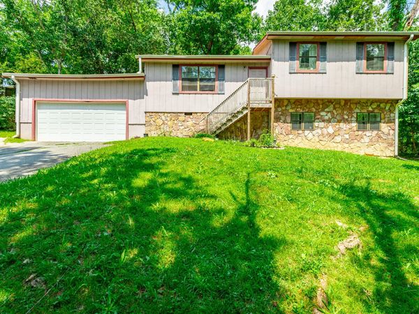 1315 Coffelt Road, Hixson, TN 37343
