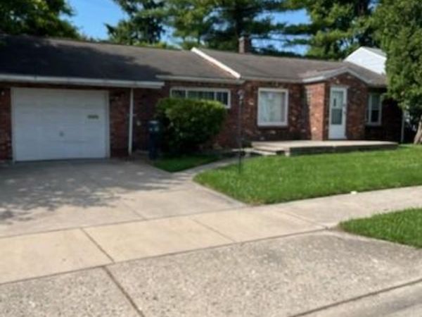 11310 Packard Avenue, Warren, MI 48089