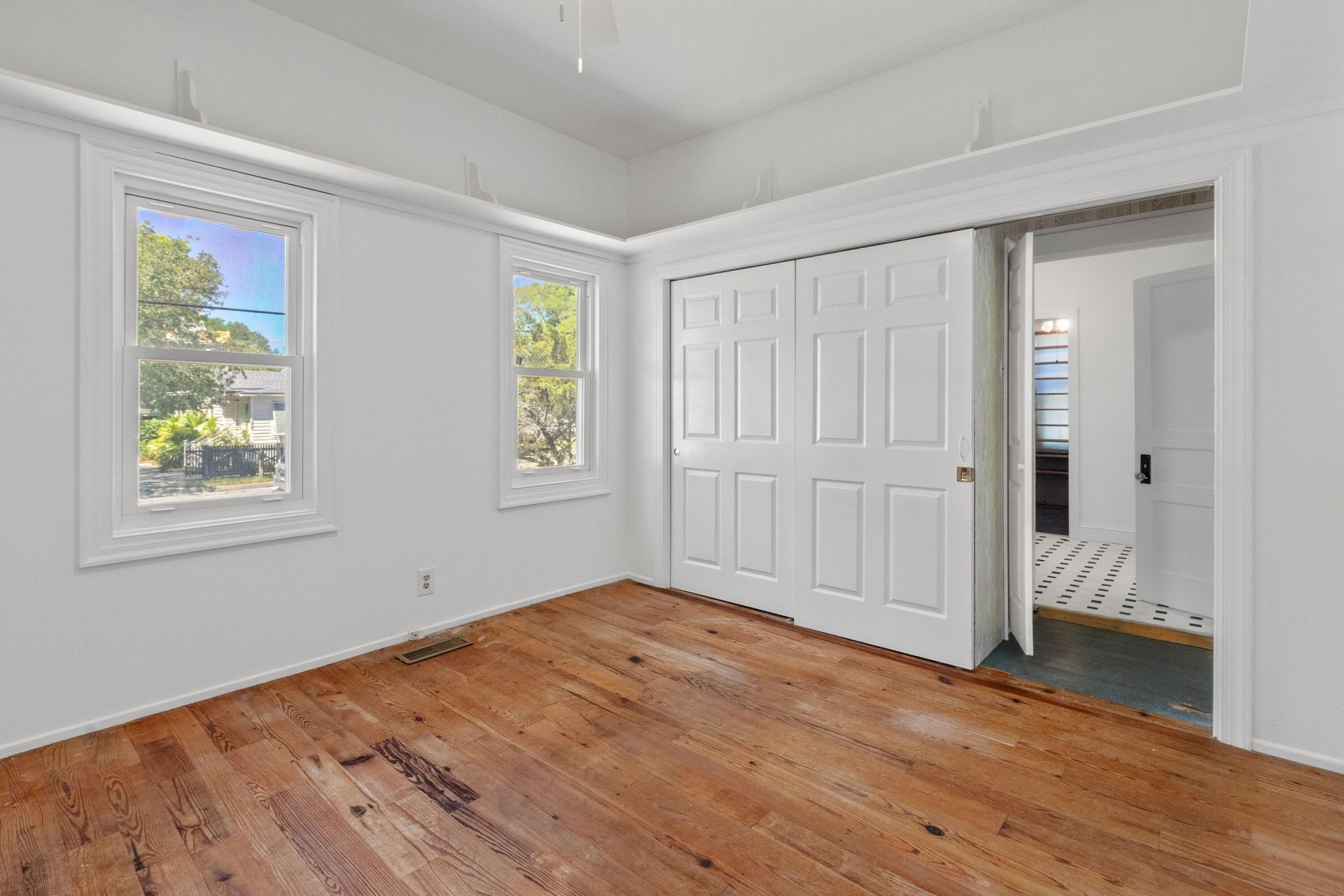 2250 Myrtle Avenue Photo 21