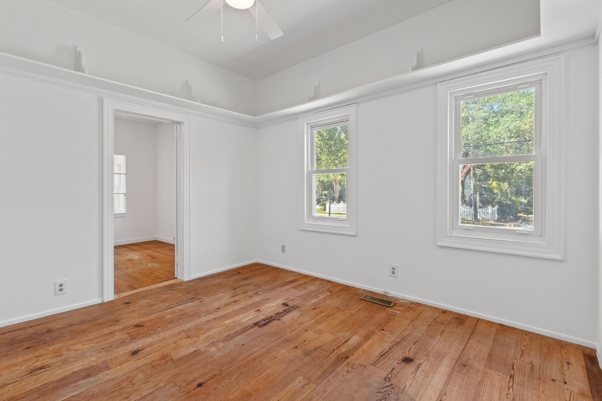 2250 Myrtle Avenue Photo 22