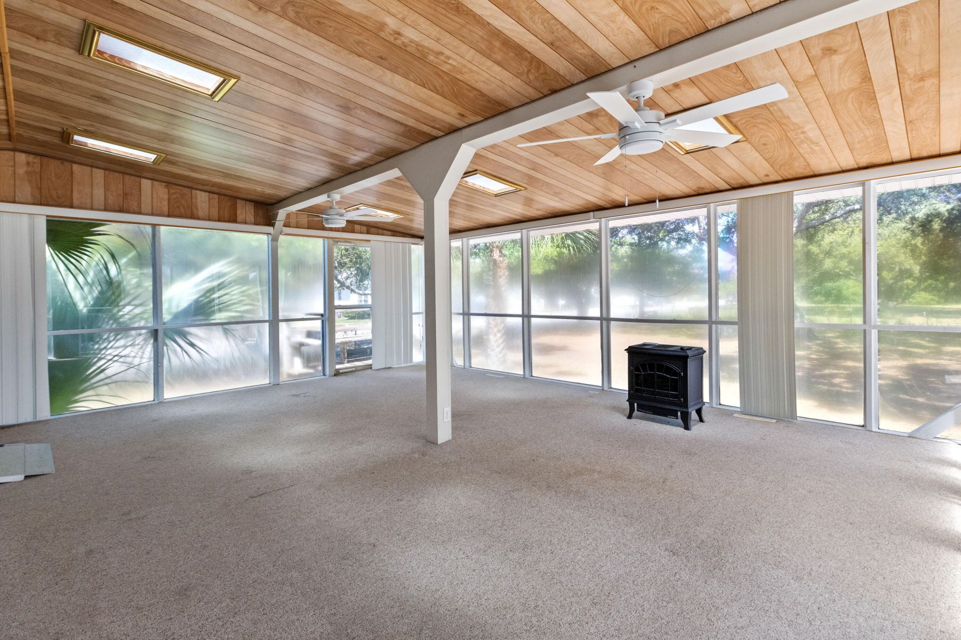 2250 Myrtle Avenue Photo 36