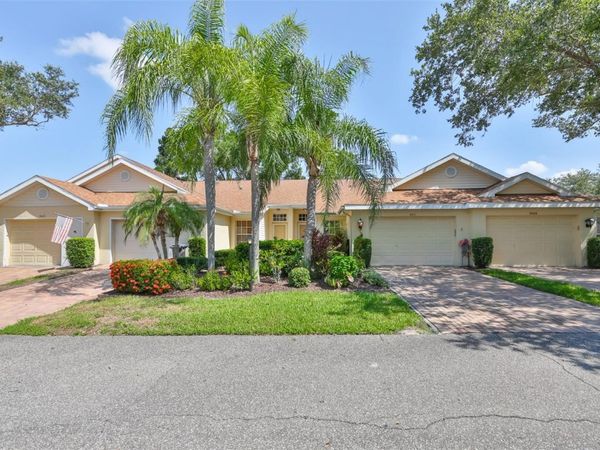 2411 NEW HAVEN CIRCLE , Unit 70, SUN CITY CENTER, FL 33573