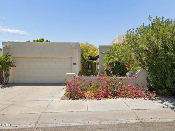 4717 E WINSTON Drive, Phoenix, AZ 85044