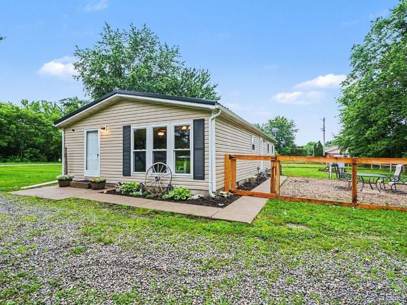 17451 Bloomrose Road, Sterling Twp, OH 45176 Photo 13