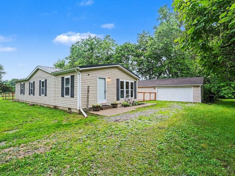 17451 Bloomrose Road, Sterling Twp, OH 45176 Photo 14